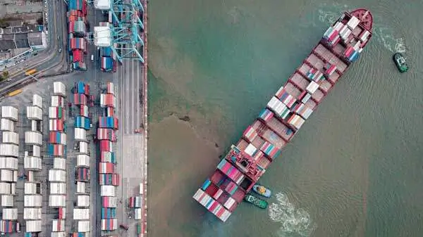Marine sealants for ports